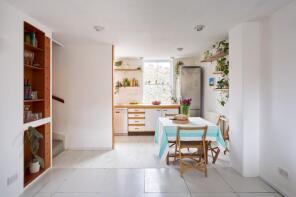 33, Fremont Street, Hackney, London E9 7NQ