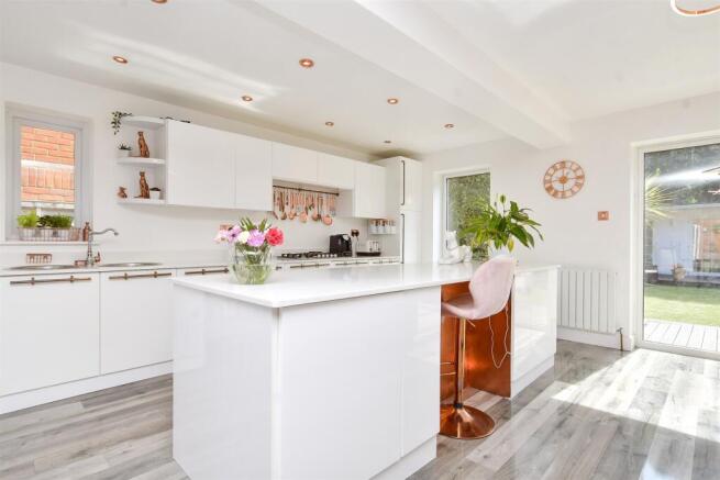 Kitchen / Living Room