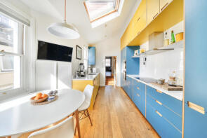 Flat B, 51, Selborne Road, Wood Green, London N22 7TH