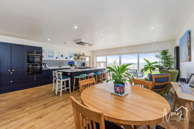 Ph39_6439696 - Co...