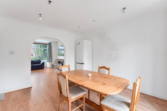3 bed Semi-Detached for sale Image 4