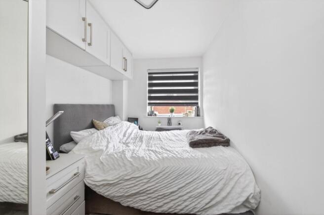 4 bed Terraced for sale Image 11