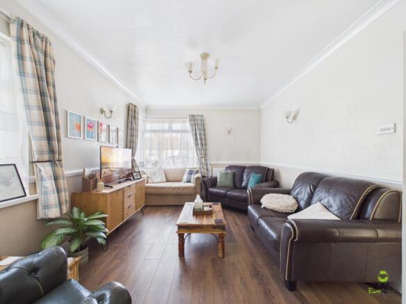 Presented by Nicoleta at EweMove Bexleyheath and D