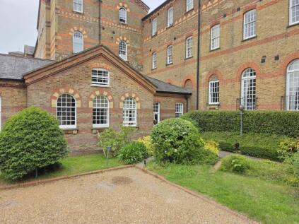 Assisi Court, Southdowns Park, RH16