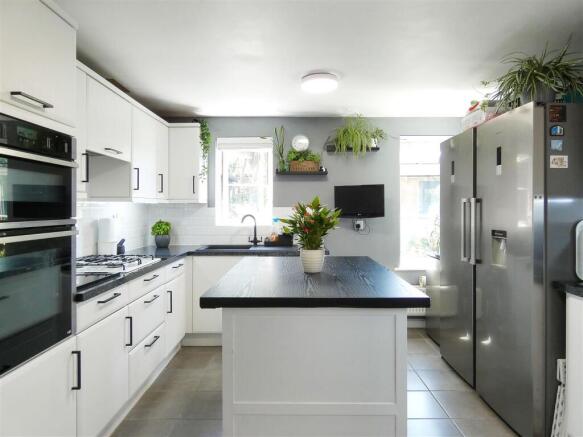 Kitchen/Breakfast Room