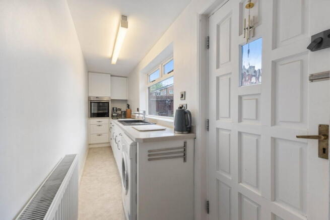 2 bed Semi-Detached for sale Image 8