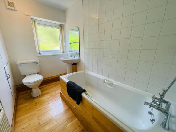 2 bed Cottage for sale Image 8
