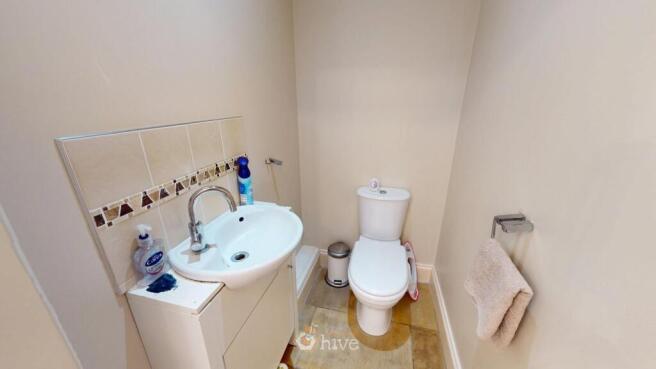 6 bed Detached for sale Image 10