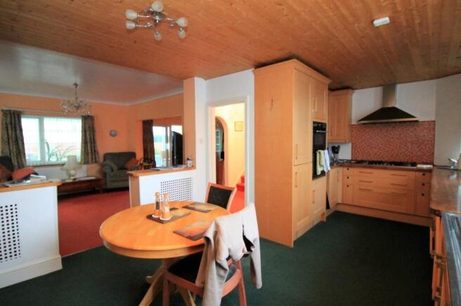 Kitchen / Breakfast