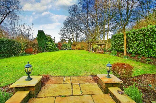 ADDITIONAL GARDEN IM