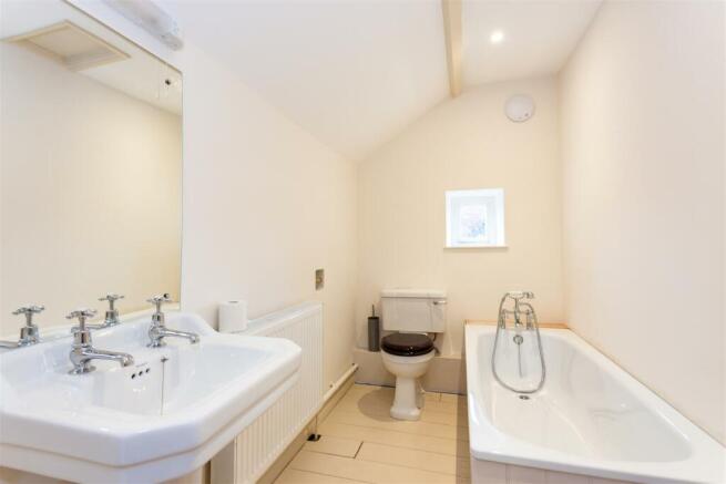 Bedroom two en suite