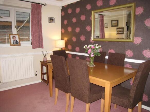 Lounge/Dining Room