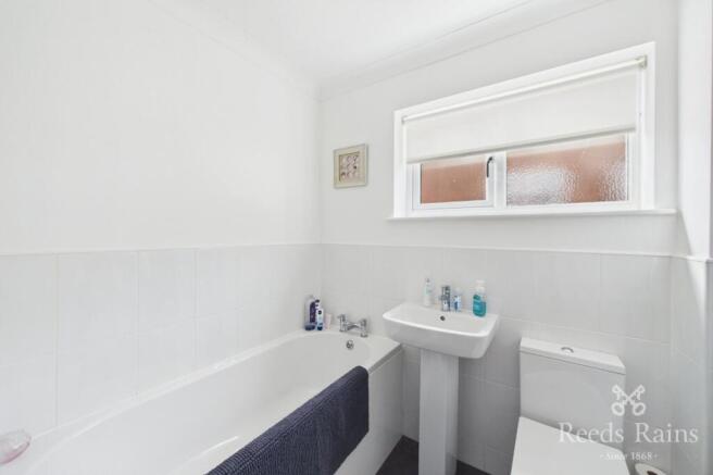 2 bed Bungalow for sale Image 7