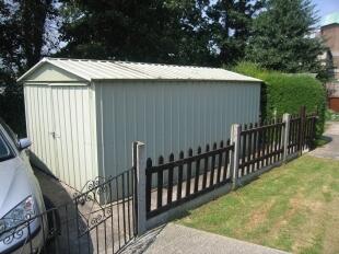 Garage & Drive