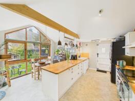 91, High Road, Harleston IP20 9LF