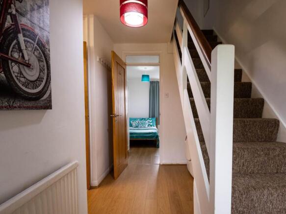 9O-Canterbury-Studen