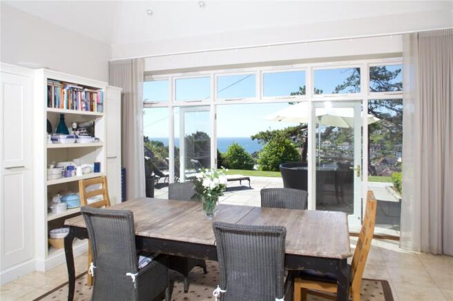Breakfast Room