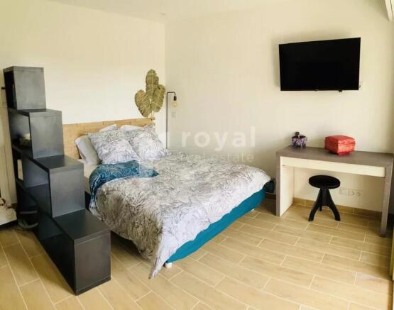 Renovated studio near beaches with elegant sleepin