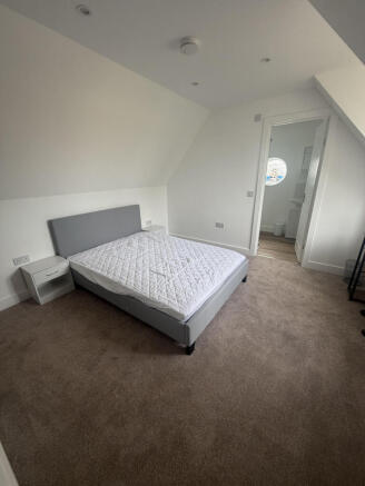 room 4 (3)