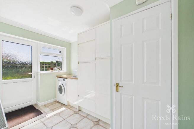3 bed Bungalow for sale Image 10