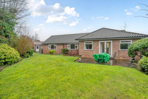 Beverley Gardens, Wargrave, Reading, Berkshire, RG10