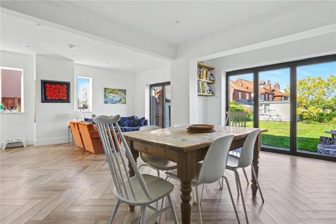 Kitchen/Dining