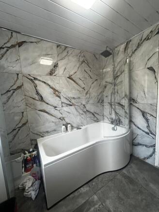 3 bed End of Terrace to rent Image 12