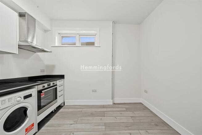 Flat 2, 424 West Green Road N15 3PU-With Watermark