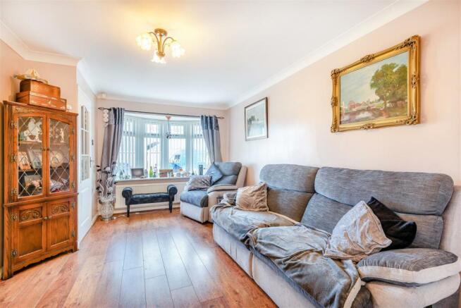 8576994-interior12.jpg