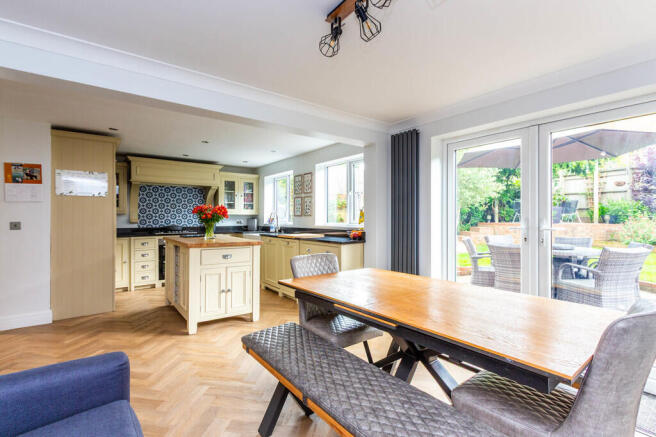 Kitchen/Dining Ro...