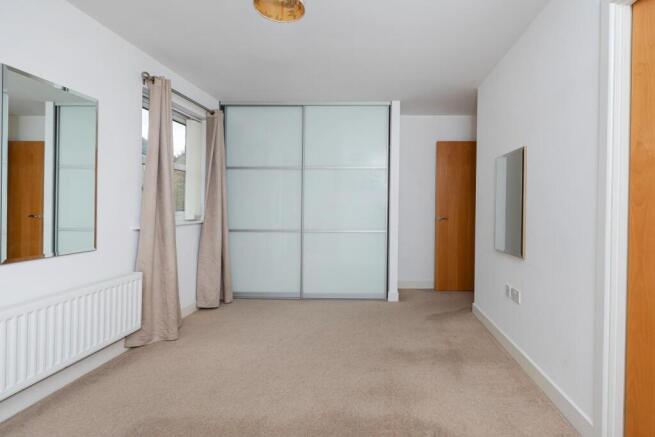 2 bed Apartment for sale Image 11