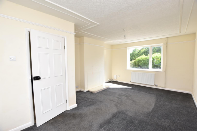 Main Road, Aylesby, Grimsby photo 4