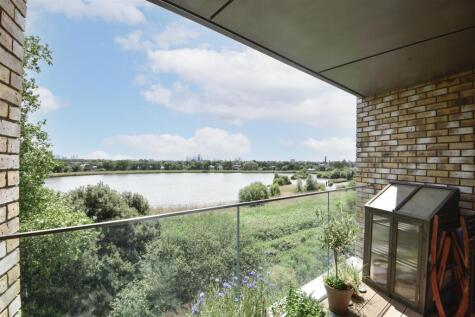 Newnton Close, London, N4