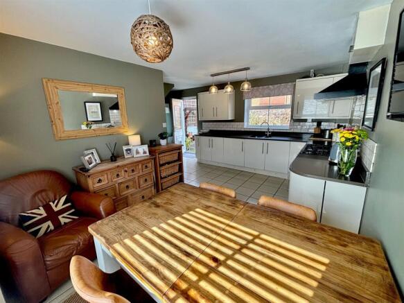 Kitchen Diner