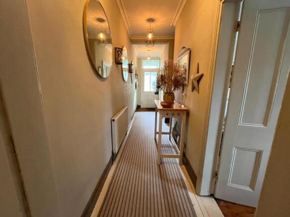 4 bed Terraced for sale Image 11