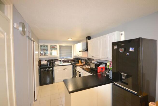 Kitchen / Dining Roo