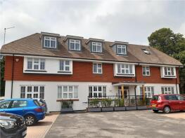 Heathlands, Chequers Lane, Tadworth KT20 7ST