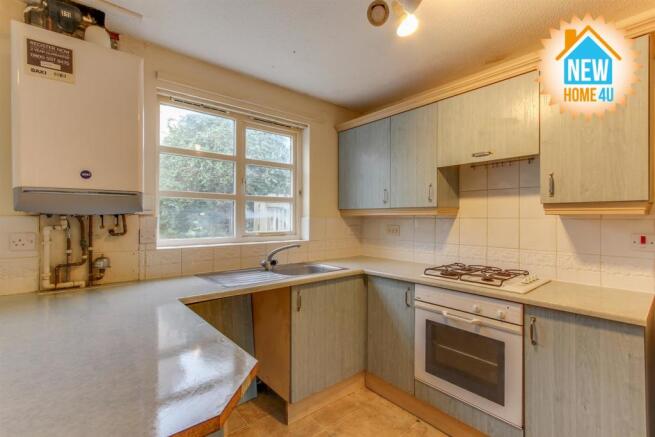 KITCHEN / DINING ROOM: