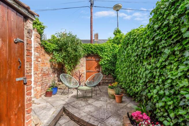 2 bed Terraced for sale Image 4