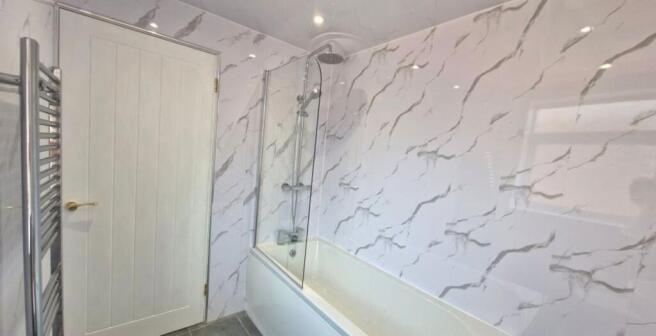 2 bed House to rent Image 8