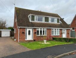 58, Hall Road, Sproatley HU11 4PZ
