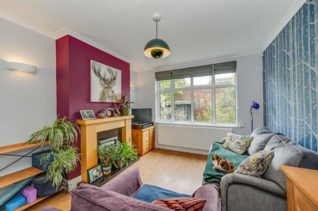 SITTING ROOM DINING ROOM AND KITCHEN