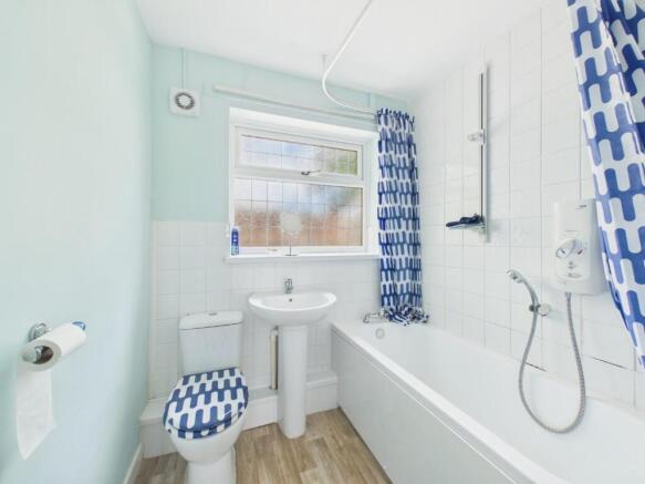 3 bed House for sale Image 7