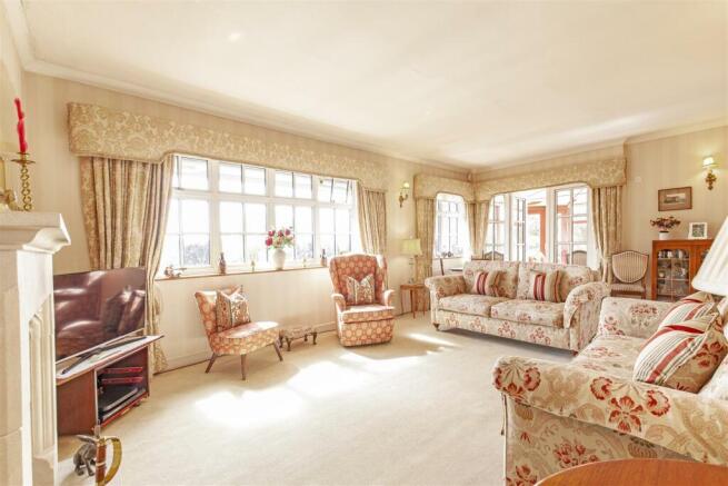 Reception Room-1.jpg