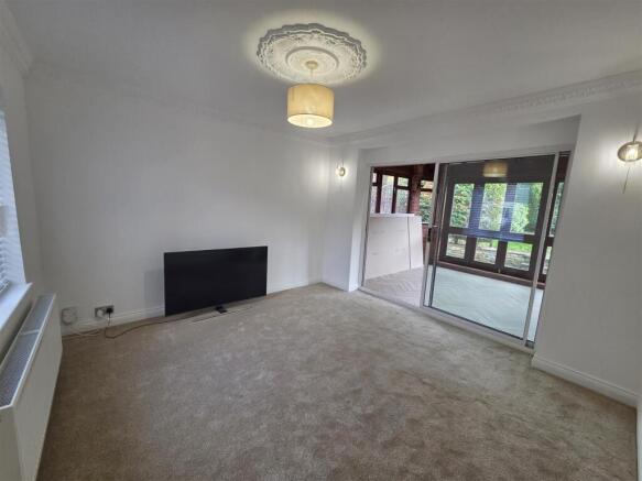 Birkland Avenue, Warsop, Mansfield photo 4