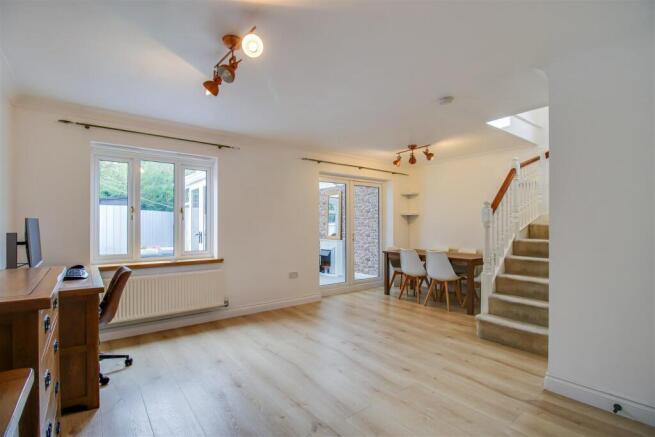 Woburn Way, Normanton photo 4