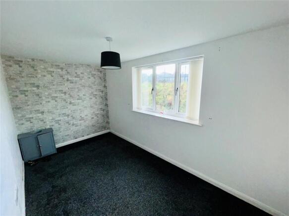 2 bed Flat for sale Image 6