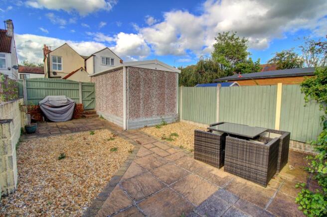 Rear Garden (Back to Front)