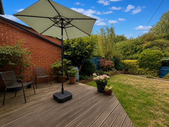 2 bed Semi-Detached for sale Image 11