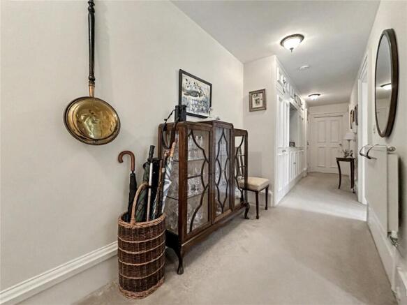 2 bed Apartment for sale Image 10